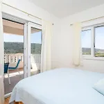 Aria - Peaceful Olive Grove & Swimming Pool Вилла Podorljak
