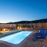 Вилла Aria - Peaceful Olive Grove & Swimming Pool *