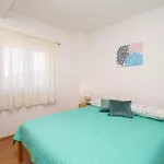 Aria - Peaceful Olive Grove & Swimming Pool