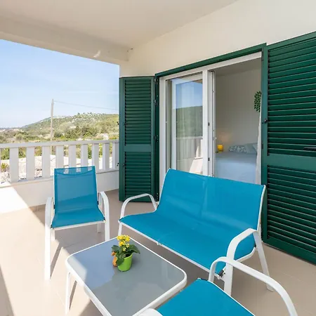Aria - Peaceful Olive Grove & Swimming Pool * Podorljak
