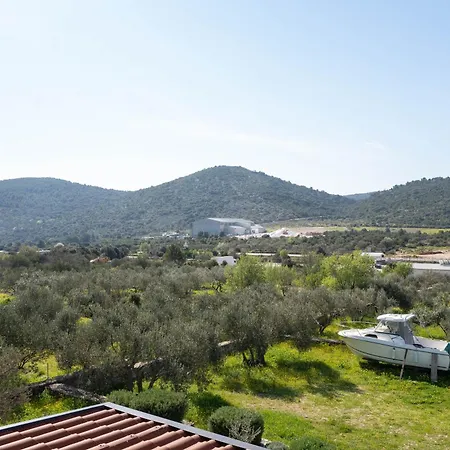 Βίλα Aria - Peaceful Olive Grove & Swimming Pool *