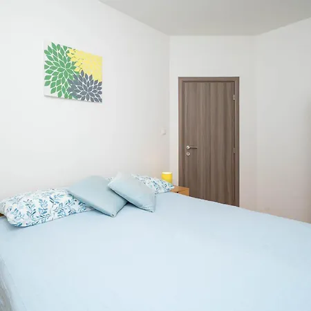 Villa Aria - Peaceful Olive Grove & Swimming Pool *