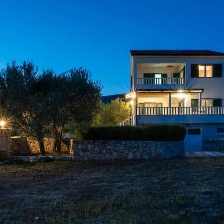 Aria - Peaceful Olive Grove & Swimming Pool Villa Podorljak