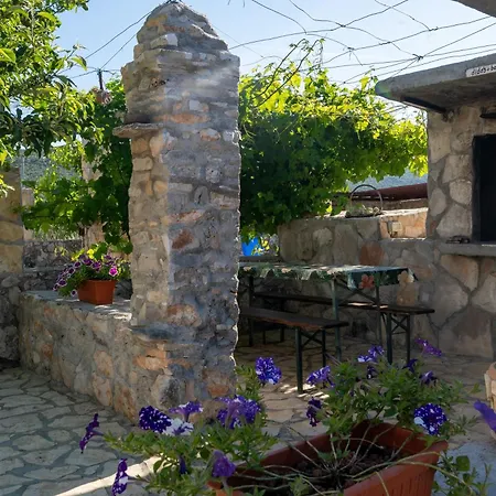 Villa Aria - Peaceful Olive Grove & Swimming Pool