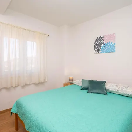 Aria - Peaceful Olive Grove & Swimming Pool