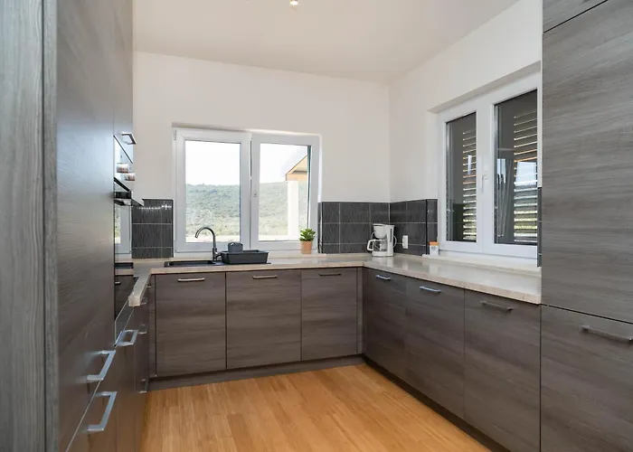 Aria - Peaceful Olive Grove & Swimming Pool ヴィラ