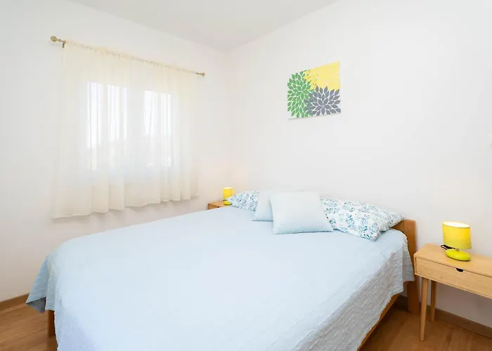 Villa Aria - Peaceful Olive Grove & Swimming Pool *