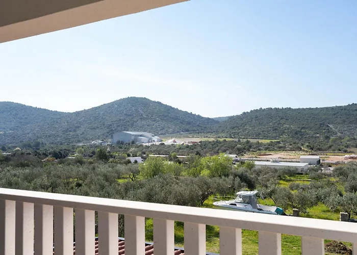 Aria - Peaceful Olive Grove & Swimming Pool Villa