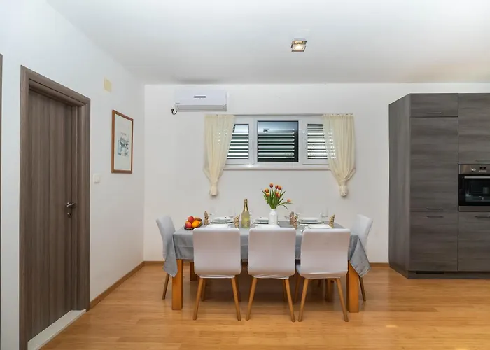 Aria - Peaceful Olive Grove & Swimming Pool Villa Podorljak