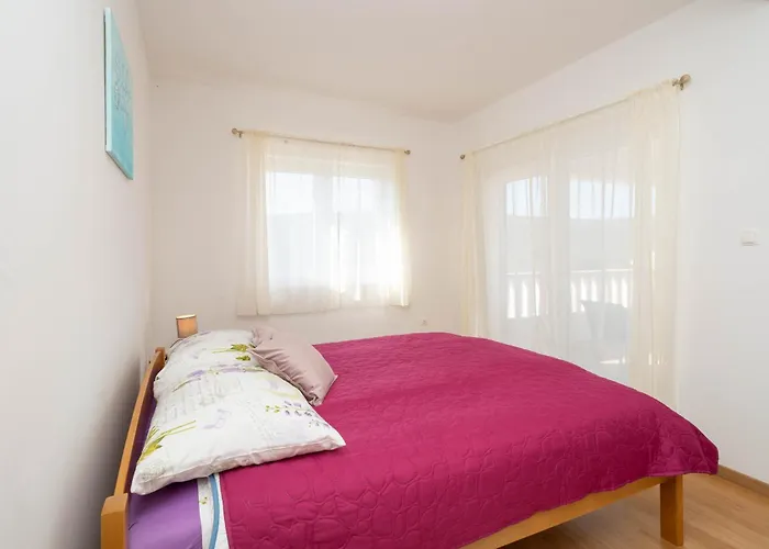 Aria - Peaceful Olive Grove & Swimming Pool