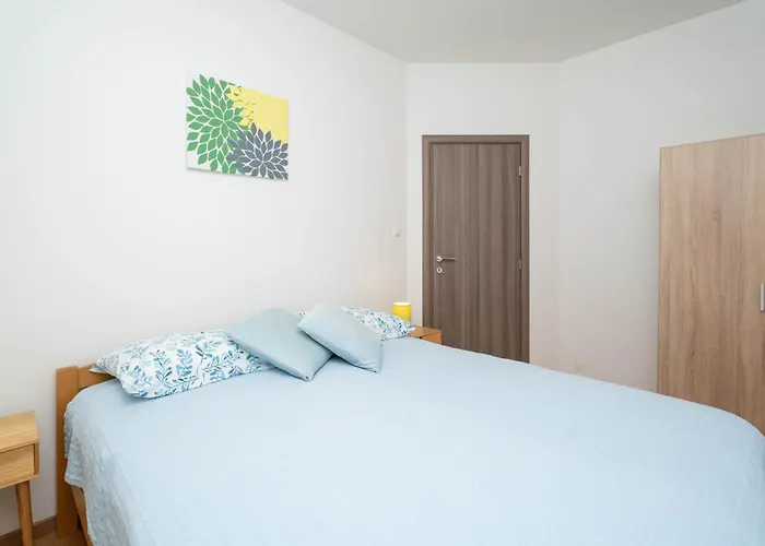 Villa Aria - Peaceful Olive Grove & Swimming Pool *