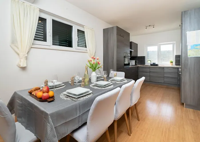 ヴィラ Aria - Peaceful Olive Grove & Swimming Pool *