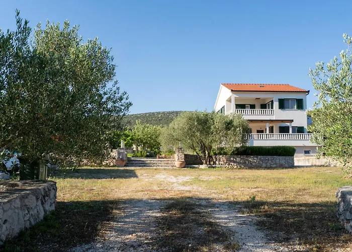 Aria - Peaceful Olive Grove & Swimming Pool Villa
