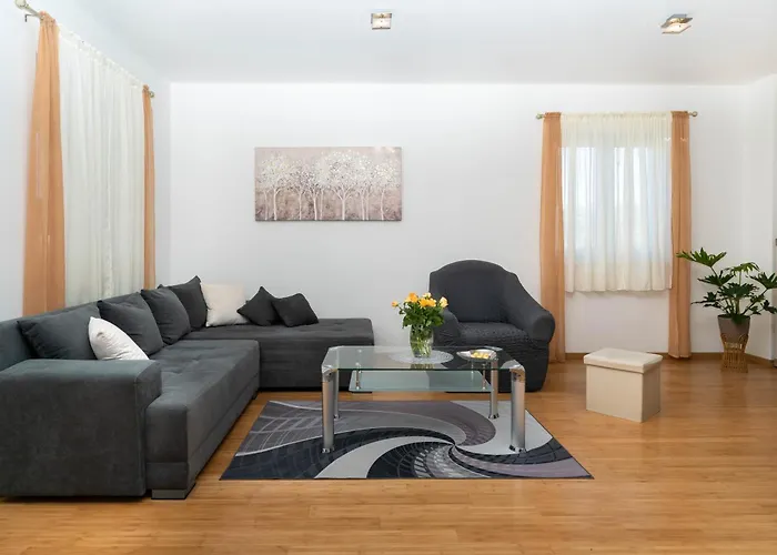 Villa Aria - Peaceful Olive Grove & Swimming Pool *