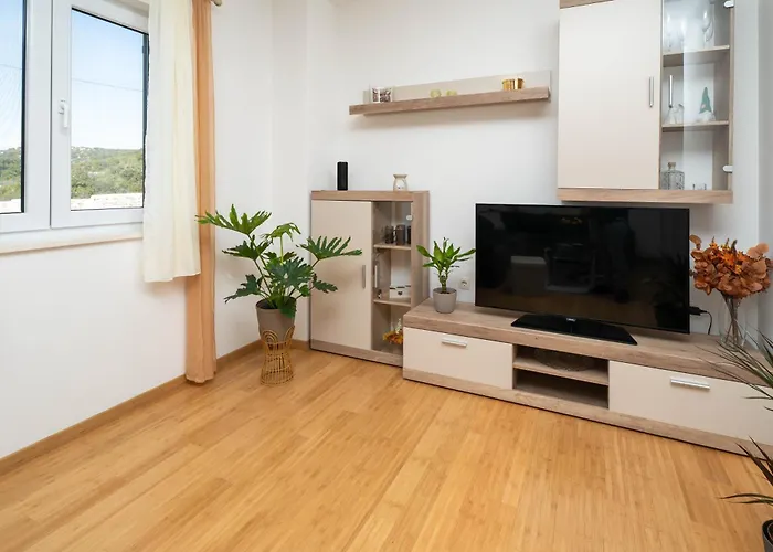 Aria - Peaceful Olive Grove & Swimming Pool Villa Podorljak