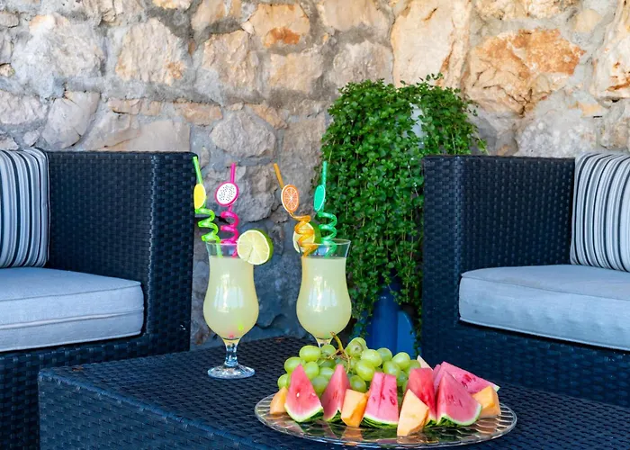 Villa Aria - Peaceful Olive Grove & Swimming Pool *